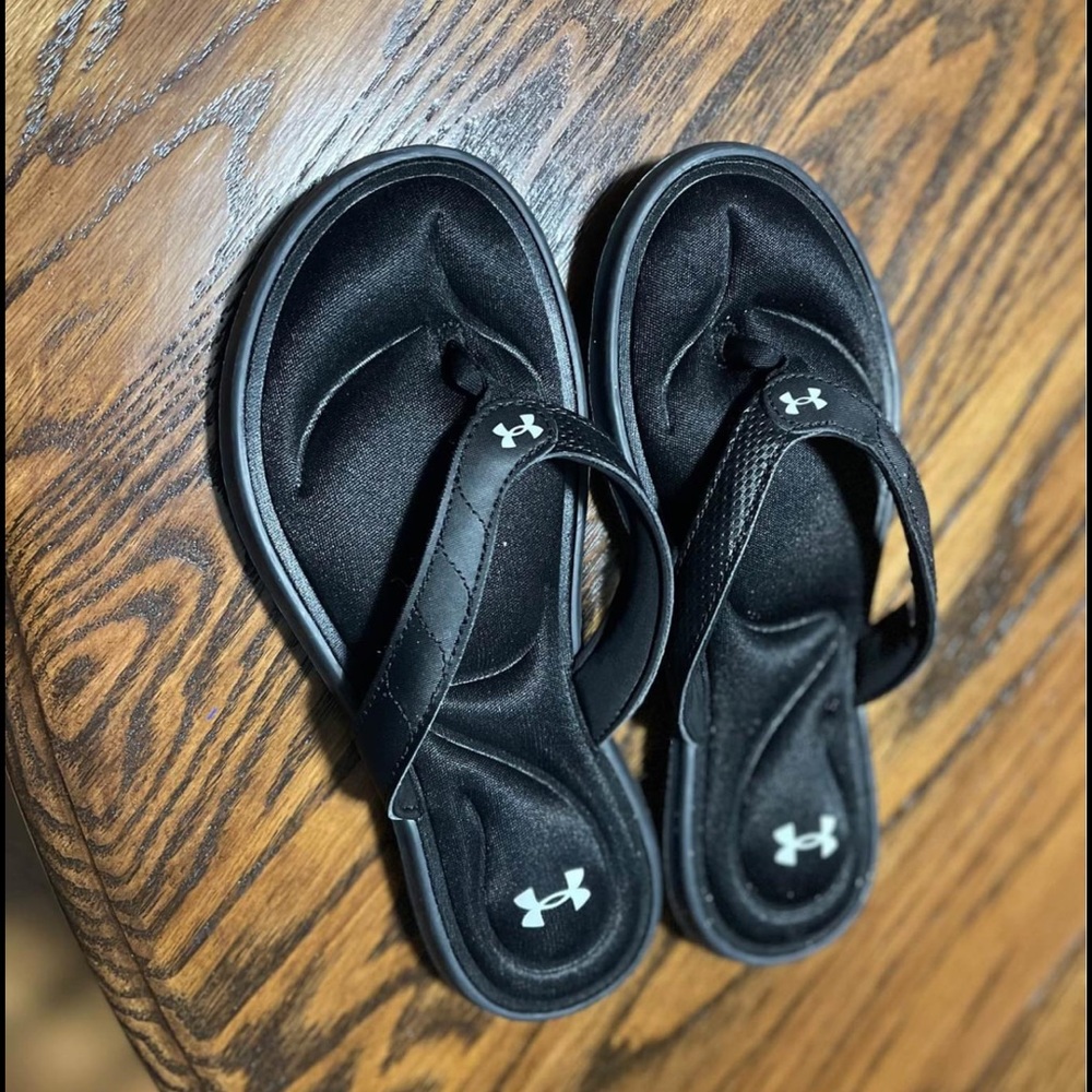 Under Armour flip flop have not worn